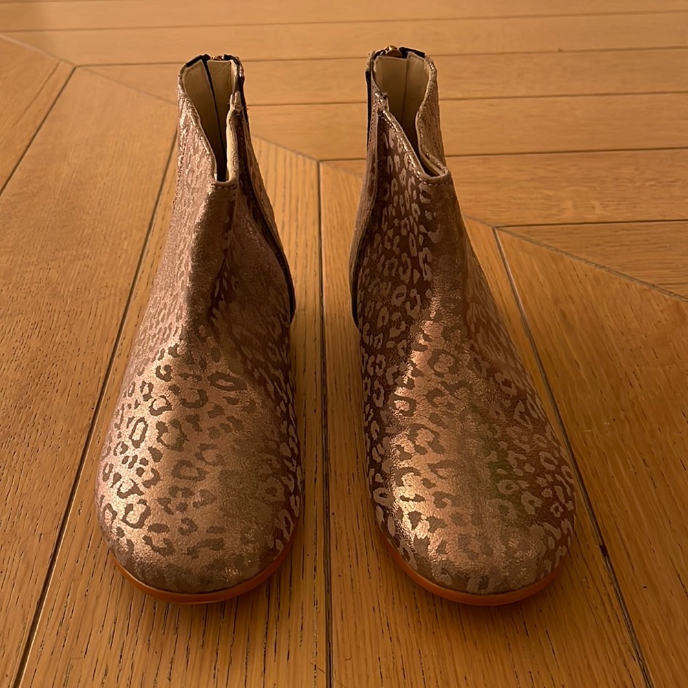 Sonatina Girls Leopard Booties NWT
